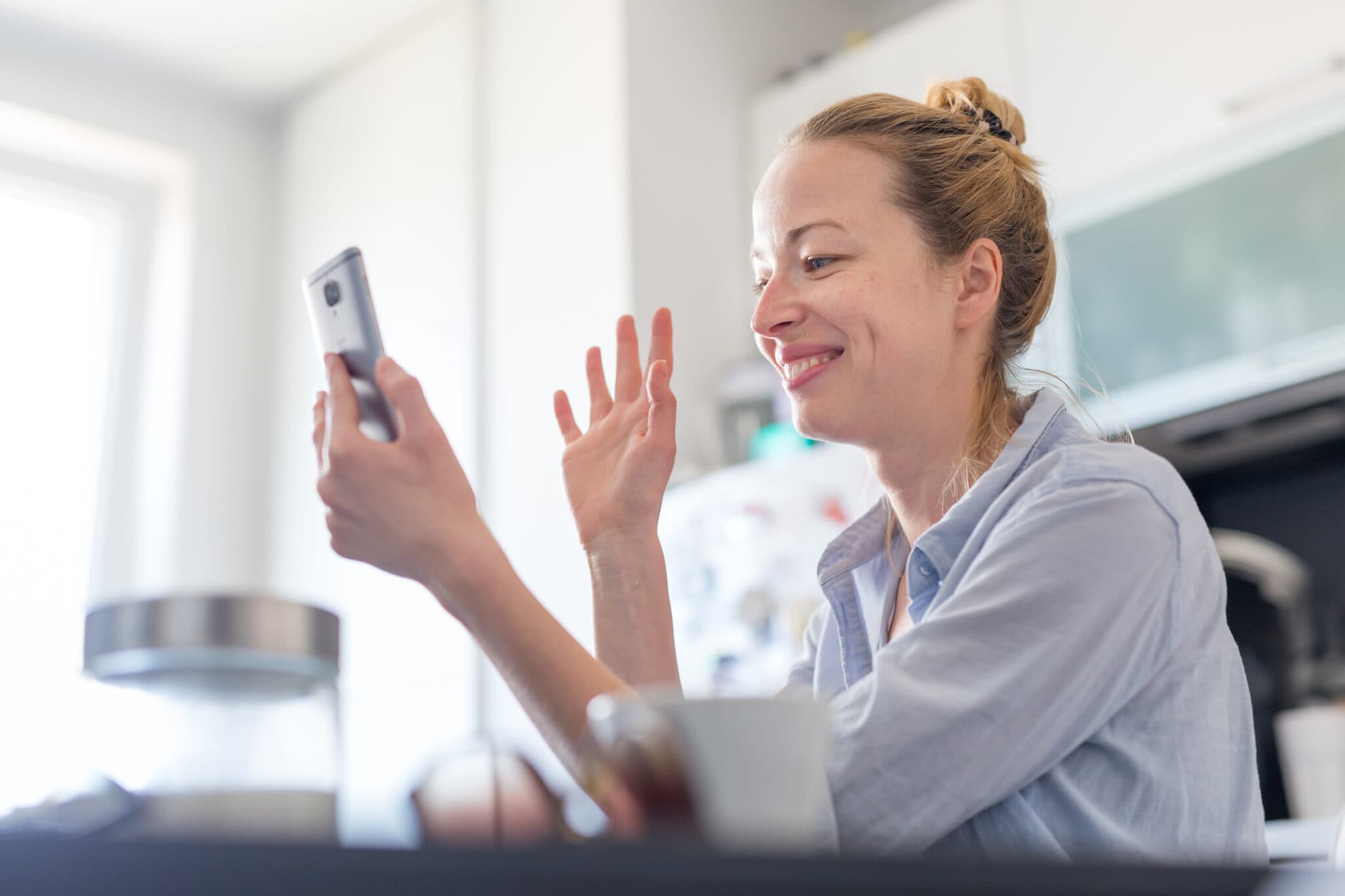 woman on facetime with doctor